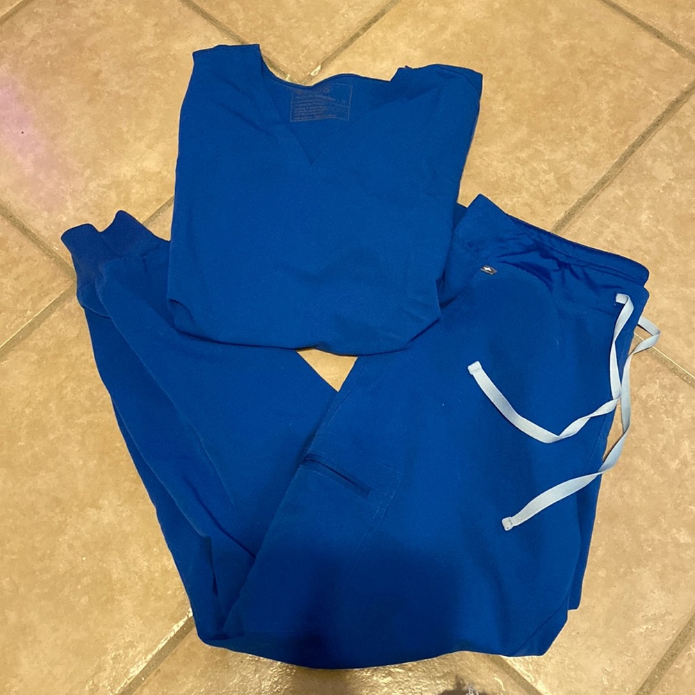 Royal Blue Figs Scrub Set